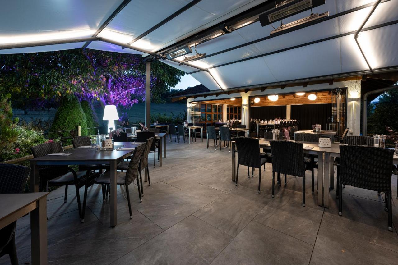 Hotel Restaurant Zehn-Brunnen Renningen Exterior photo
